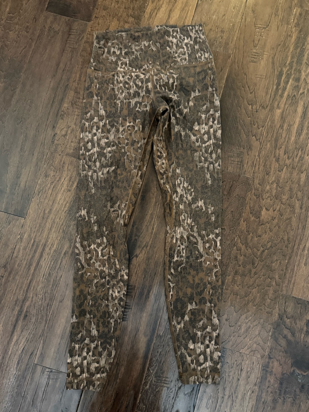 NEW LULULEMON Leopard Align Leggings size 6